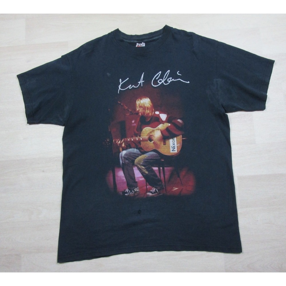 Vintage Kurt Cobain Nirvana MTV Unplugged T Shirt (L) 90s Y2K Distressed Band